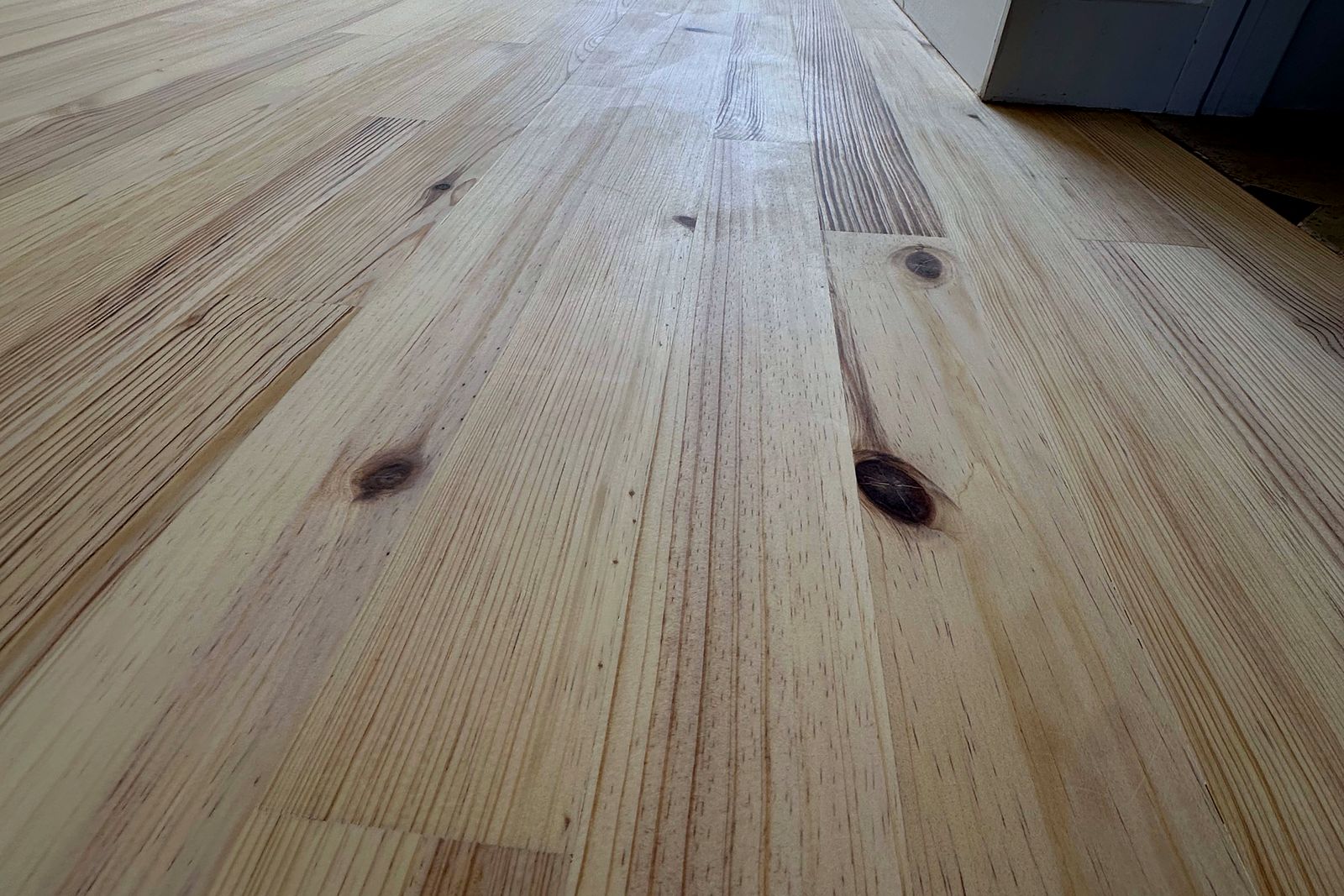 Ponçage parquet ancien bois nu – Maxard Parquet