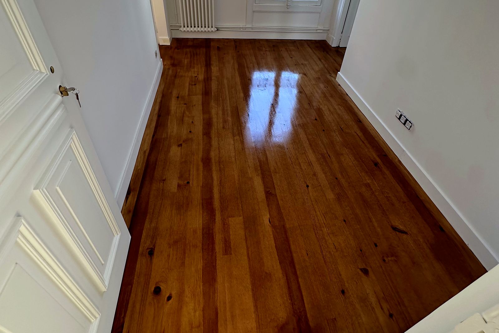 Vitrification parquet pin brillant – Maxard Parquet